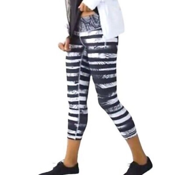 Lululemon | Shady Palms 🌴 Wunder Under Crop Leggings Size 6 - Picture 2 of 9